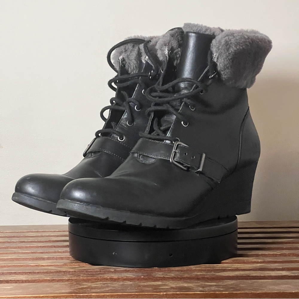 Ugg Janney Boot Black Waterproof Leather Ankle Wedge Lace Up Fur Sz 12 1012527 - Picture 7 of 14